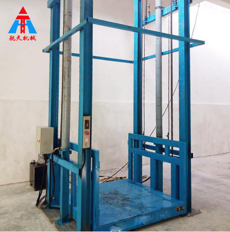 導(dǎo)軌式升降平臺(tái)